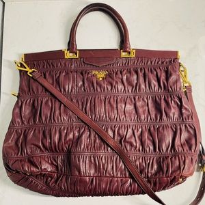 Prada Gaufre Handbag w Eggplant Napa Leather, great condition